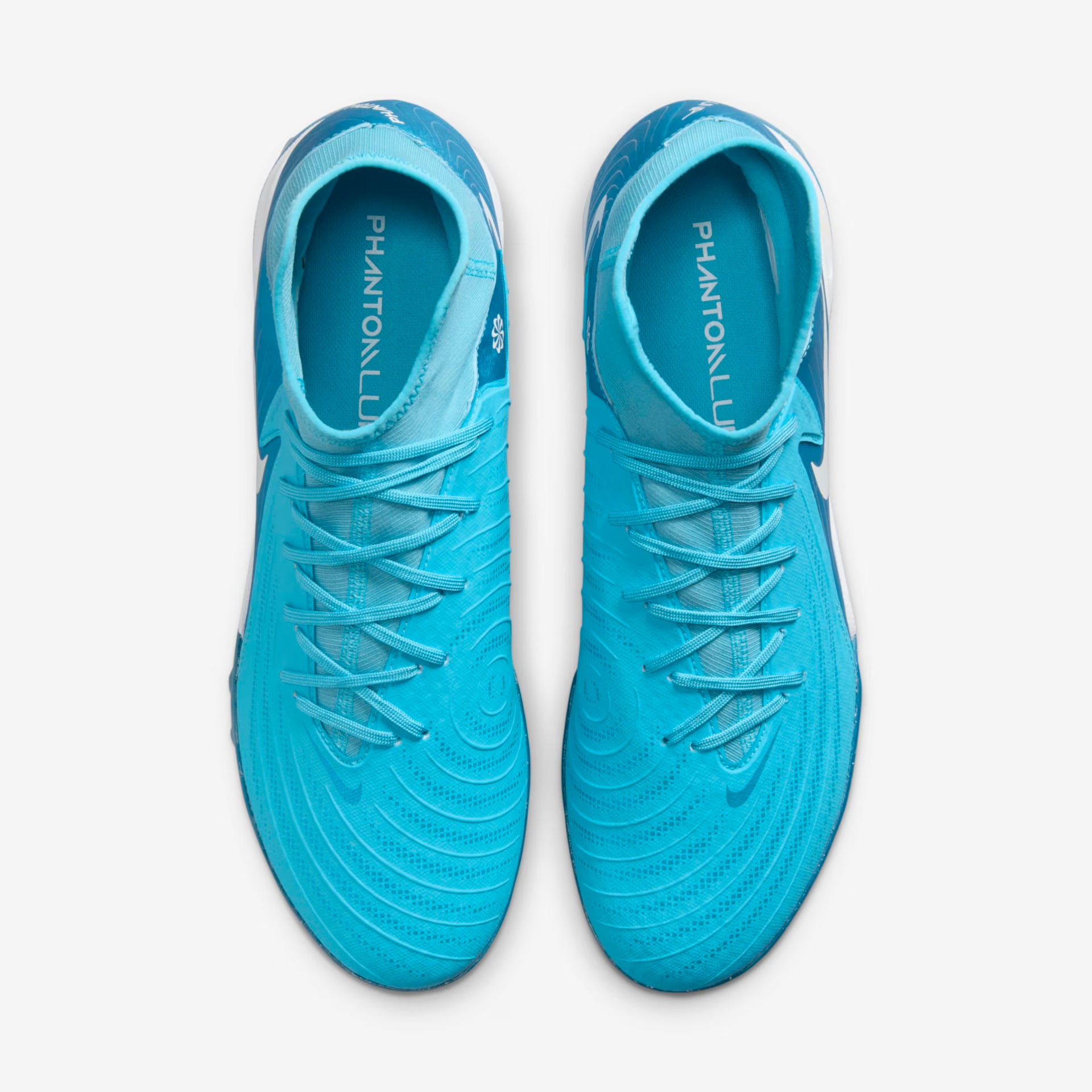 Chuteira Nike Phantom Luna Academy Society